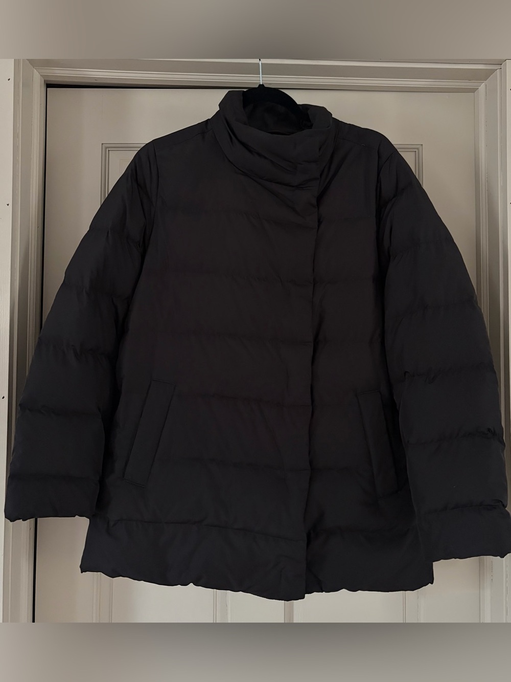J. Jill Black Down Puffer Jacket Size Medium